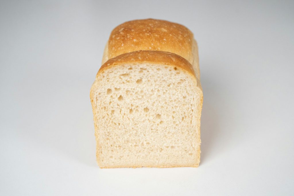 Så fryser du bröd på rätt sätt och håller det lika färskt som nybakat